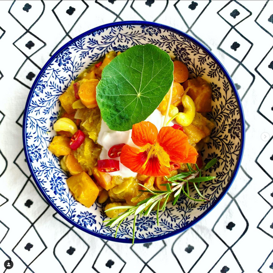 Orangen-Kürbis-Curry mit Rosmarin und Cashewnüssen