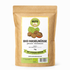 Bio Haselnüsse naturbelassen von Awesome Nuts im wiederverschließbaren Frischebeutel, freigestellte Produktabbildung auf weißem Hintergrund
